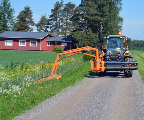 Orange / Black Excavator Flail Mower Q355B 300kg Mechanical ISO9001 Certified