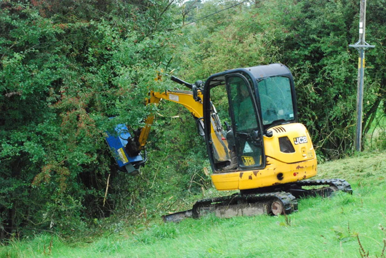Excavator Flail Mower 300kg Weight Orange/Black/Others CE Certified