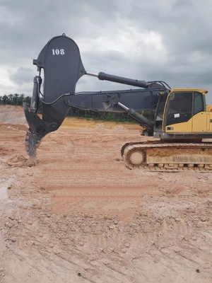 Customized Q355B/Q690 Excavator Rock Boom For Digging Breaking Moving Hard Rock Blocks ISO 9001