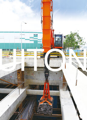 EXCAVATOR Three-Stage Telescopic Boom for PC350/CAT335 20m for High-Rise Building Demolition/Vertical Dismantling Operations