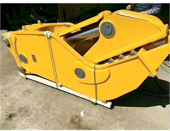 Hard Material Hydraulic Concrete Pulverizer , Concrete Muncher For Excavator