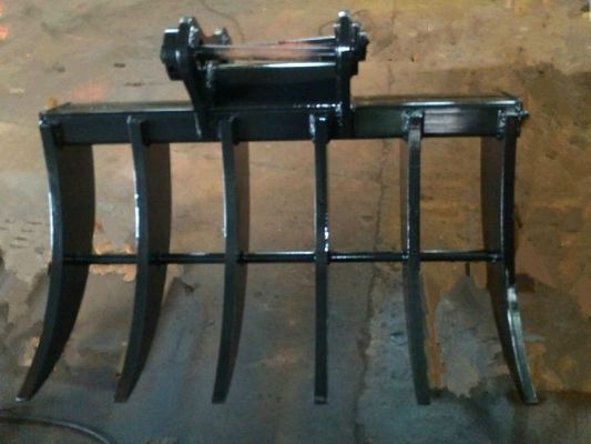 200kg Excavator Brush Rake Durable Steel Construction Curved Tines Customized