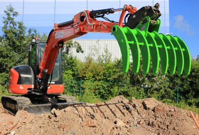 Q355B High Quality Excavator Rake for 3 Ton-30 Ton Excavator with HARDOX500 steel material,it can remove and pile brush.
