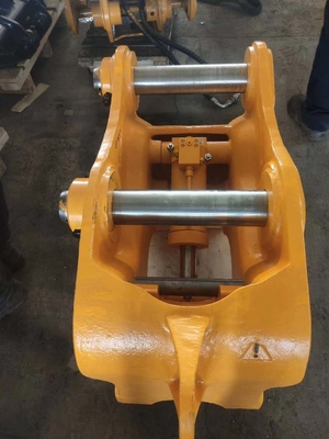 Safety Excavator Quick Hitch Coupler Attachment For 1 To 30 Ton Excavator