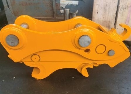 Customized Color Hydraulic Heavy Equipment Hitch For 1-60Ton Excavators Made Of Q355B Steel