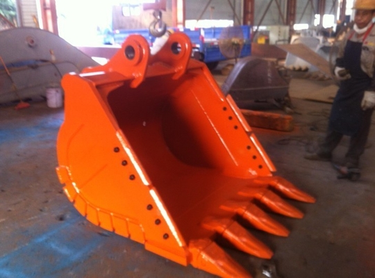 Huitong Heavy Duty Excavator Bucket is being sold with reinforced structure and excellent wear resistance.