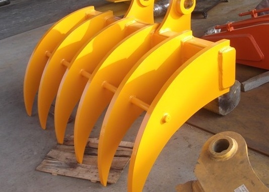 OEM Excavator Rake Attachment For Land Clearing And Collection Demolition Debris