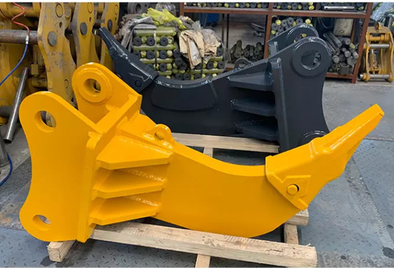 Huitong's self-made 17-20 ton excavator ripper is sold abroad with good price and good quality and it is in good conditi