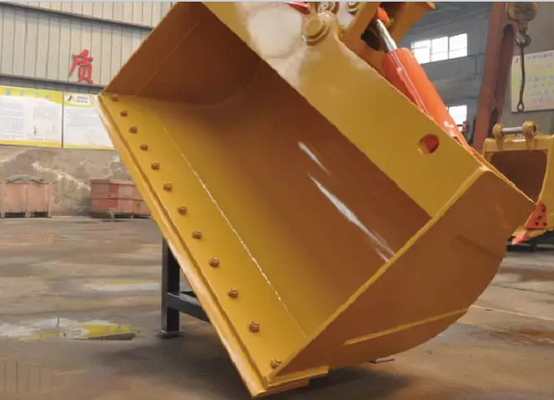 Custom Red / Yellow Tilting Excavator Bucket With Adjustable Opening